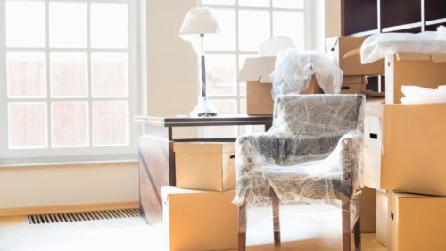 Declutter benefits: packing is easier and moving is cheaper